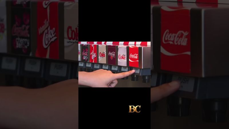 Coca-Cola mengelak setelah Trump mengatakan soda akan beralih kembali ke gula tebu