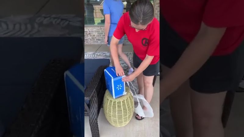 Американская компания Walmart, запустила в США доставку с дронов