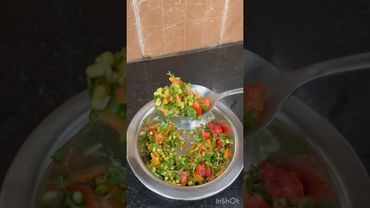 #shorts Microgreens Salad 🌱/Microgreens Salad atHome/Grow Methi #microgreen #shorts #terrace_garden
