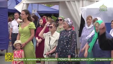 В Кургане возле Троицкого собора открылась традиционная выставка-ярмарка