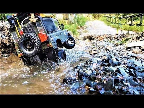 RC Car RC4WD D90 LandRover Defender Off-Road Mud Trail Ride