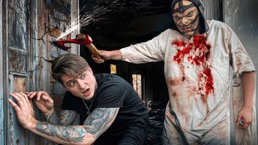 ЗАКЛЮЧЕННЫЙ МАНЬЯК НАБРОСИЛСЯ НА МЕНЯ В ЗАБРОШКЕ