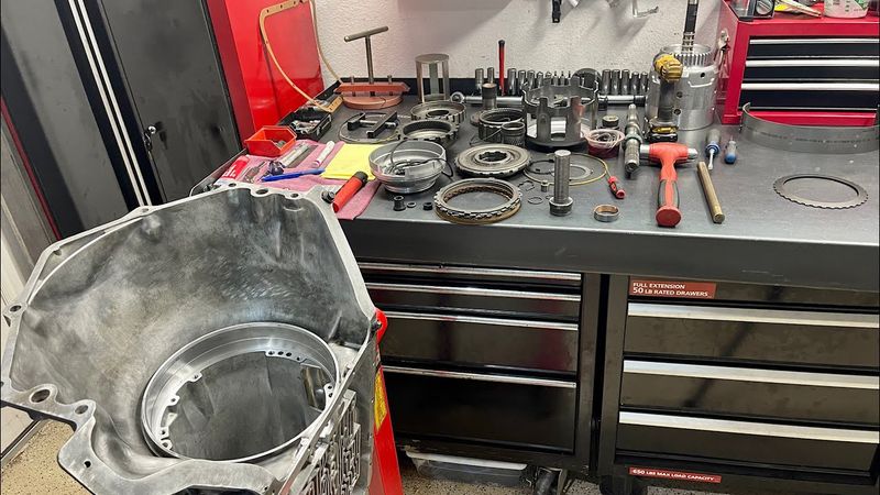 700R4 Rebuild PT6: Case Assembly