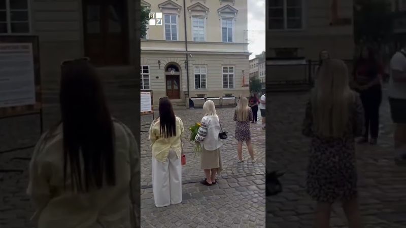 У День пам'яті полеглих захисників у центрі Львова відкрили символічну інсталяцію