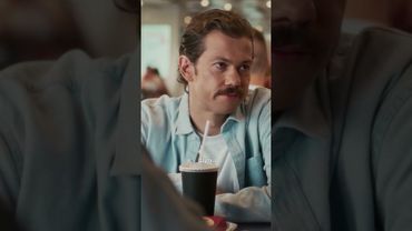 Когда привела парня на собеседование к друзьям 😈 | Смотрите драмеди «Между нами химия» на KION