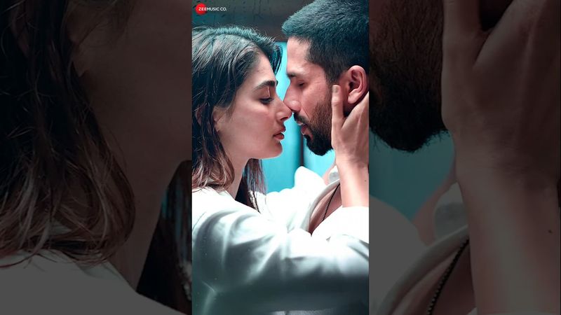 #BasTeraPyaarHai #Deva #ShahidKapoor #PoojaHegde #VishalMishra #RajShekhar #Shorts