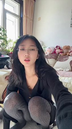 I am a good Chinese woman #Girl #Chinese #何小萌 