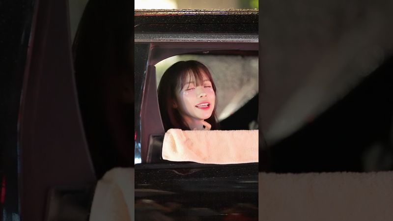 多慧下班路開唱《下雨天》  學會的中文歌越來越多可以開演唱會了吧😆@lee_dahye #李多慧 #이다혜 #cheerleader #fancam #shorts