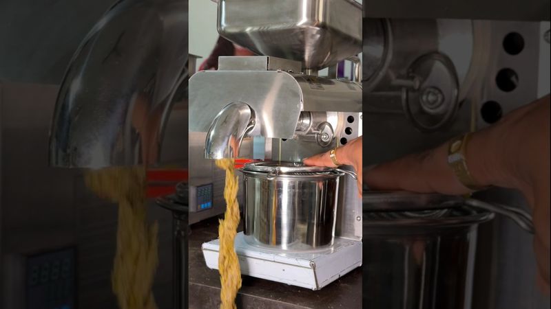 New Technology Mini Oil Machine For Home Use 😱  #ytshorts #ytshorts