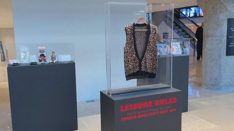 Знаменитый жилет из «Выходного дня Ферриса Бьюллера» уйдёт с молотка