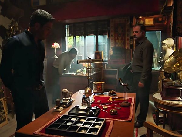 - CIHAN ALBORA 😮‍💨🤌 Uzak Sehir/Далёкий город • • • • • #ozanakbaba #c...