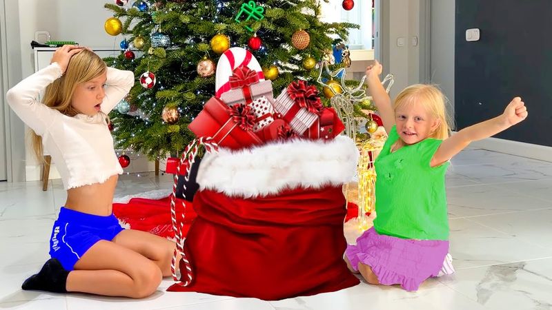 СОФИЯ ПОМОГЛА НИКЕ НЕ ОСТАТЬСЯ БЕЗ ПОДАРКА. СОФУНЬЯ ШАЛУНЬЯ