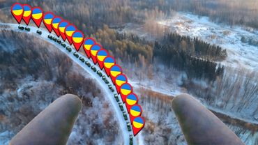 Российские беспилотники уничтожили украинскую колонну гаубиц с помощью ловушки!