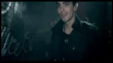 Timo Maas feat. Brian Molko - First Day Full HD