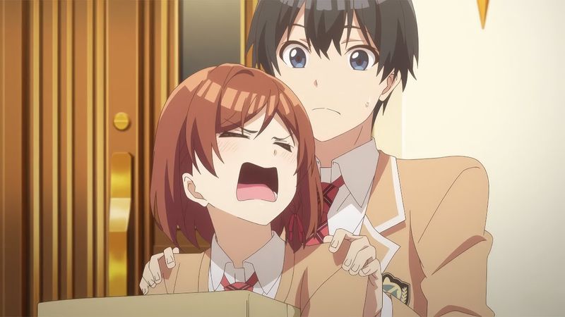 Бедного паренька поселили вместе с параноичкой в одном доме