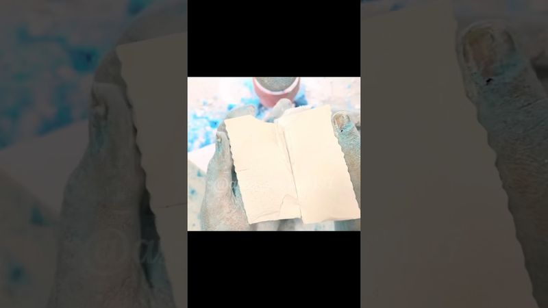 Cube N Crush #relax #crunchycrumbles #oddlysatisfying #sandmentcrushing #satisfying #crushingtime