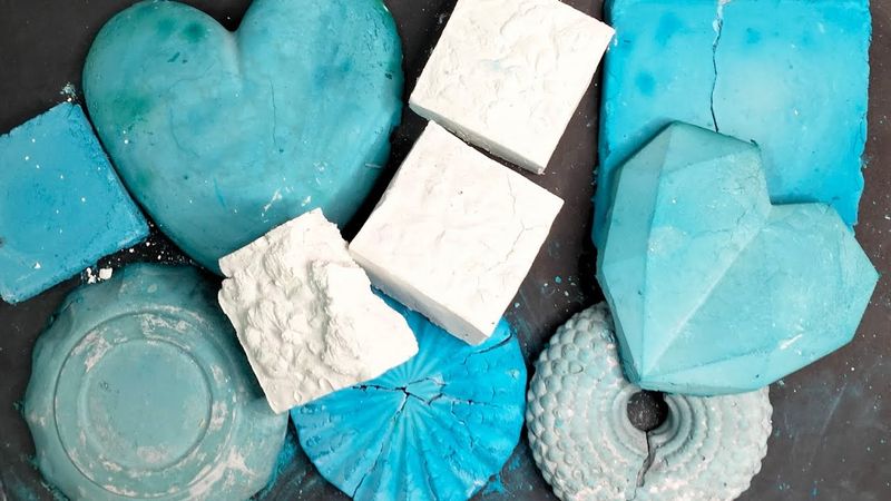 Chippy white chalk and dense dusty blue chalk