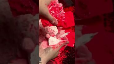 Heavy Pigment (Coral) on Chalk