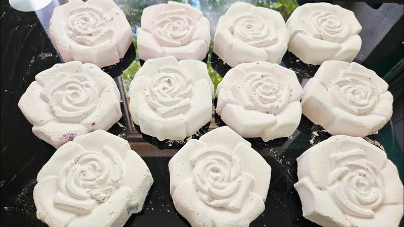 Fluffy Soft Creamy and Crispy Plain Roses 🤍 | ASMR | Sleepaid | Oddly Satisfying 🤍 #asmrgymchalk