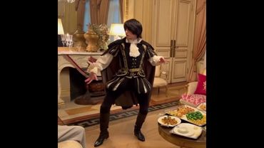 В Париже новый хит