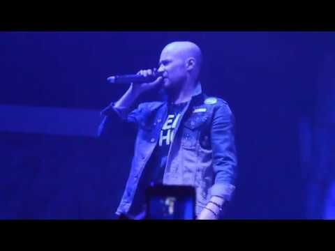 Песню "Руки Вверх" сделал "Шалавой" "Фактор 2" на концерте в Воронеже