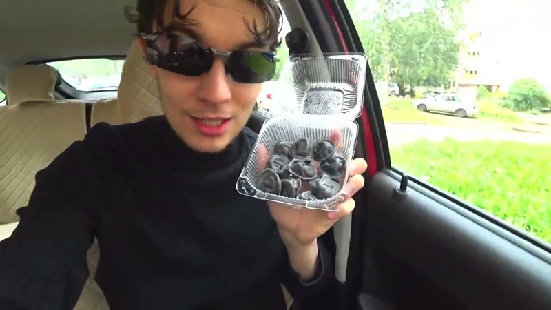 ПРОБУЮ ЧЕРНЫЕ ПЕЛЬМЕНИ С КРЕВЕТКАМИ!