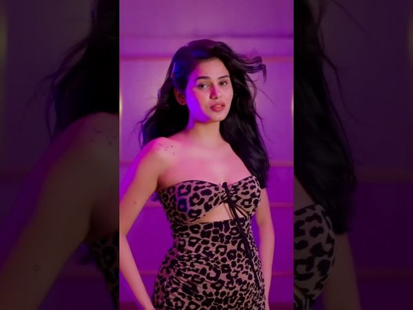 Feel the rhythm, groove to the beats of #Nazara! Create your own #Shorts with #AankhonKiGustaakhiyan