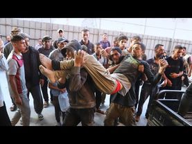 Israeli troops open fire on Palestinians en route to food distribution site, killing 32