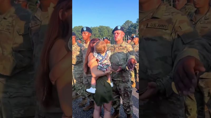 soldier come back home surprised#cominghome #comebackhome #surprise #army  #returns  #fypシ゚viral