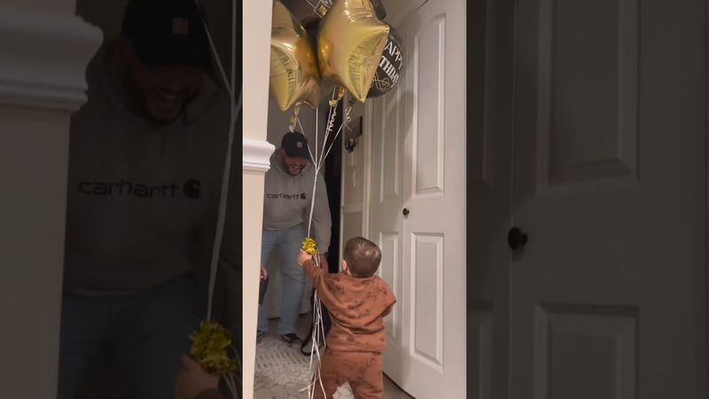 Cutest Baby Reaction When Daddy Comes Home 🥰🤗 #funnybaby #daddy #papa