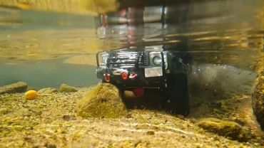 오프로드 진흙탕RC4WD D90 Land Rover Defender Whoa-myung Crossing the River