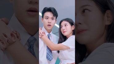 Emergency Call in Class… An Unexpected End!😳 #linhchihihi #messyclassroom #schoolcrush #schooldrama