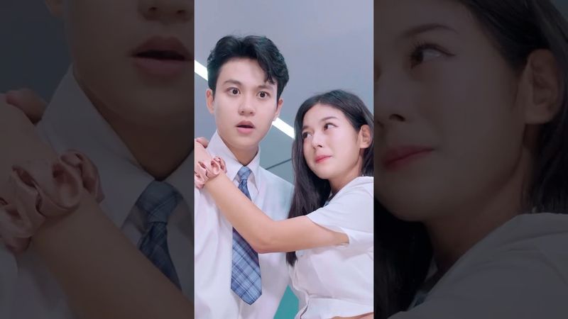 Emergency Call in Class… An Unexpected End!😳 #linhchihihi #messyclassroom #schoolcrush #schooldrama