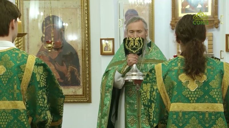 Престольное торжество отметил строящийся храм Святого князя Димитрия Донского в Северном Бутово