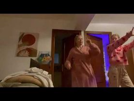 УЧУСЬ ТАНЦЕВАТЬ КАК МОЛОДЁЖЬ