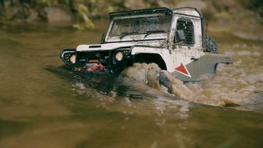 Rc Crawler 1/10 : Rc Land Rover Trx4 D90 /Muddy Off-road Driving 4X4 RC Car