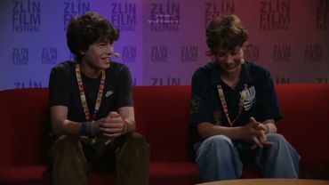 озвучка интервью Лу и Мариуса на русском