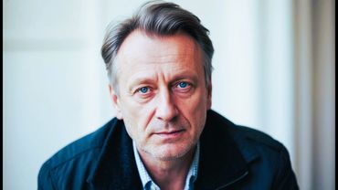 СУПЕРДЕТЕКТИВНЫЙ СЕРИАЛ! ОН ВСЕГДА ЗНАЕТ КТО ПРЕСТУПНИК, НО НЕ МОЖЕТ ВЫДАТЬ ТАЙНУ СВОИХ ЗНАНИЙ!