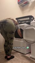 Wash, dry, fold and repeat 🔁 #leggings #cleaning 