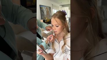 Не пошла на выпускной