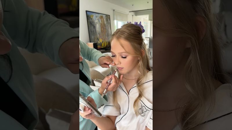 Не пошла на выпускной