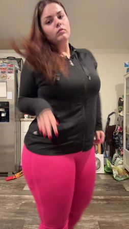 #fyp #curvy #pink #fall 