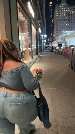 Just a girl living in an amazing dream ! 🫶  #curvyfashion #nyc #dream...