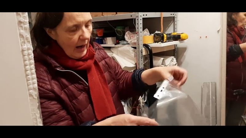 Ломаю электрический щиток. Как сделать самодельную маску. Муж на подхвате.