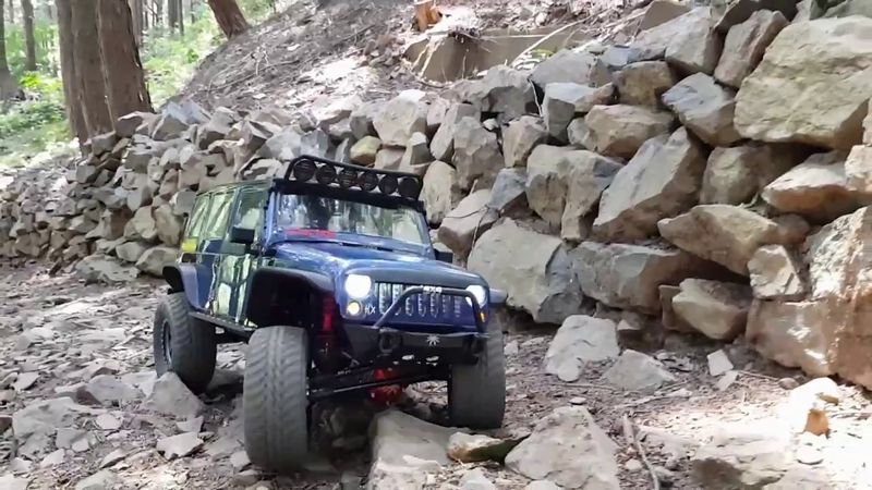 RC TRACTION HOBBY 1/8 Founder Jeep One Su_jung Mountain RUN