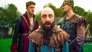 ЕСТЬ ЛЮДИ, КОТОРЫХ ДАЖЕ ГРАБИТЬ ЖАЛКО