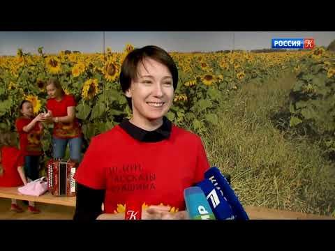 В Театре Наций юбилей спектакля "Рассказы Шукшина" отметили капустником