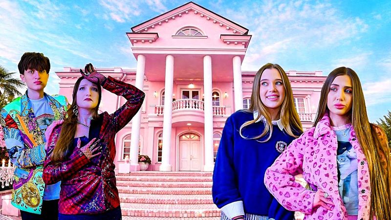 МРАЧНОЙ ШКОЛЫ БОЛЬШЕ НЕТ! ДИАНА СДЕЛАЛА ЯРКУЮ и ГЛАМУРНУЮ ШКОЛУ из МРАЧНОЙ Rose Thorn.