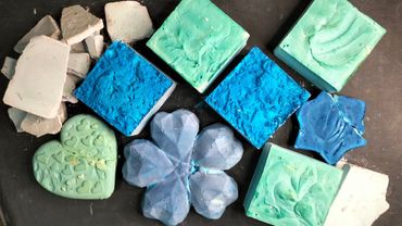 Blue green chalk combo #oddlysatisfying