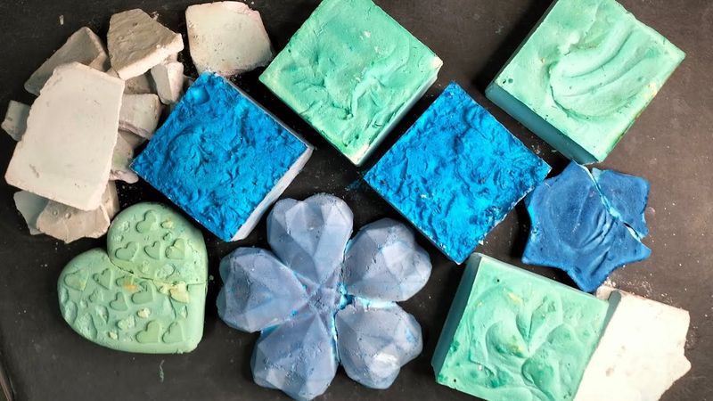 Blue green chalk combo #oddlysatisfying